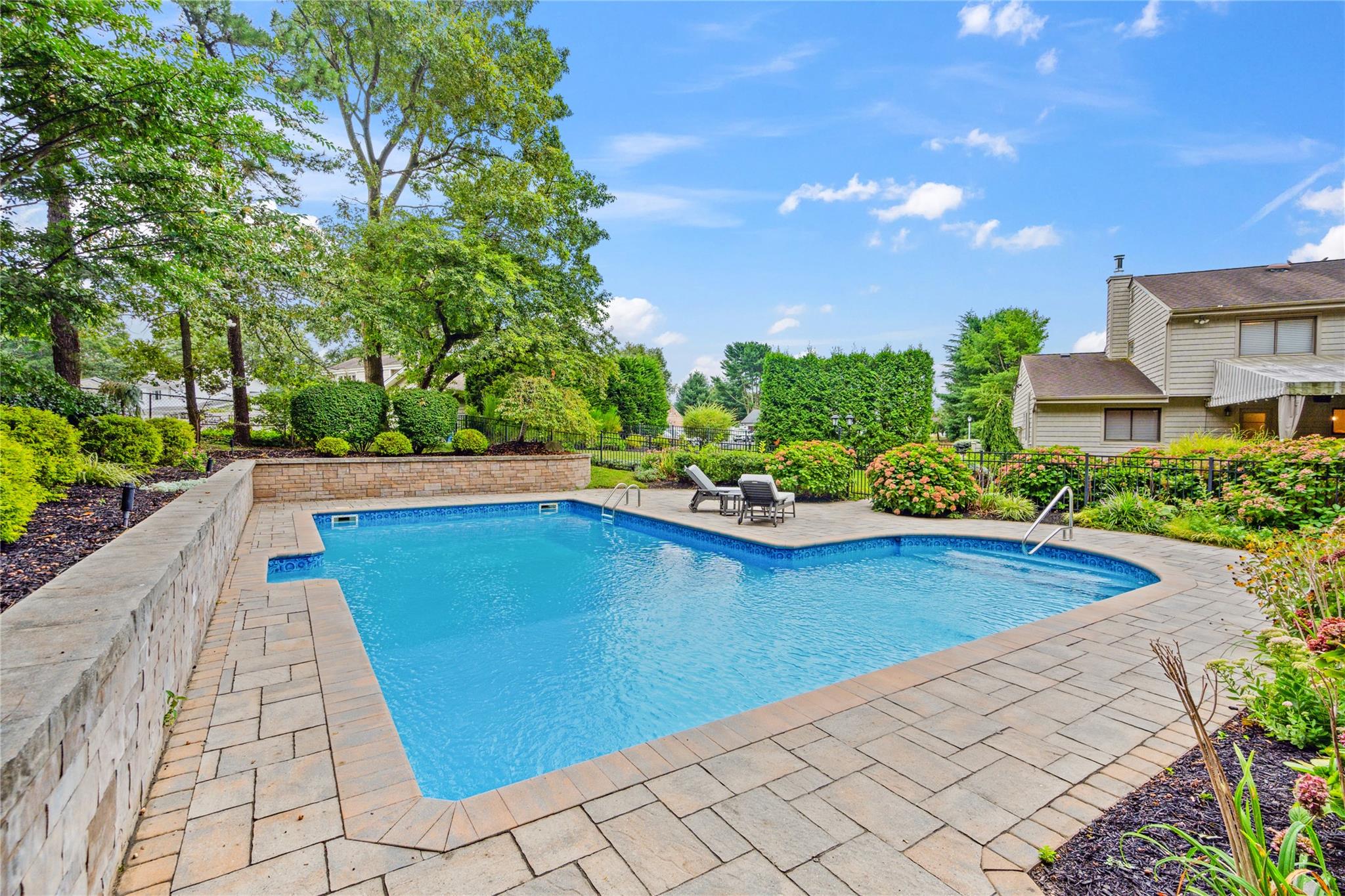 20 Annandale Road, Commack, New York image 39