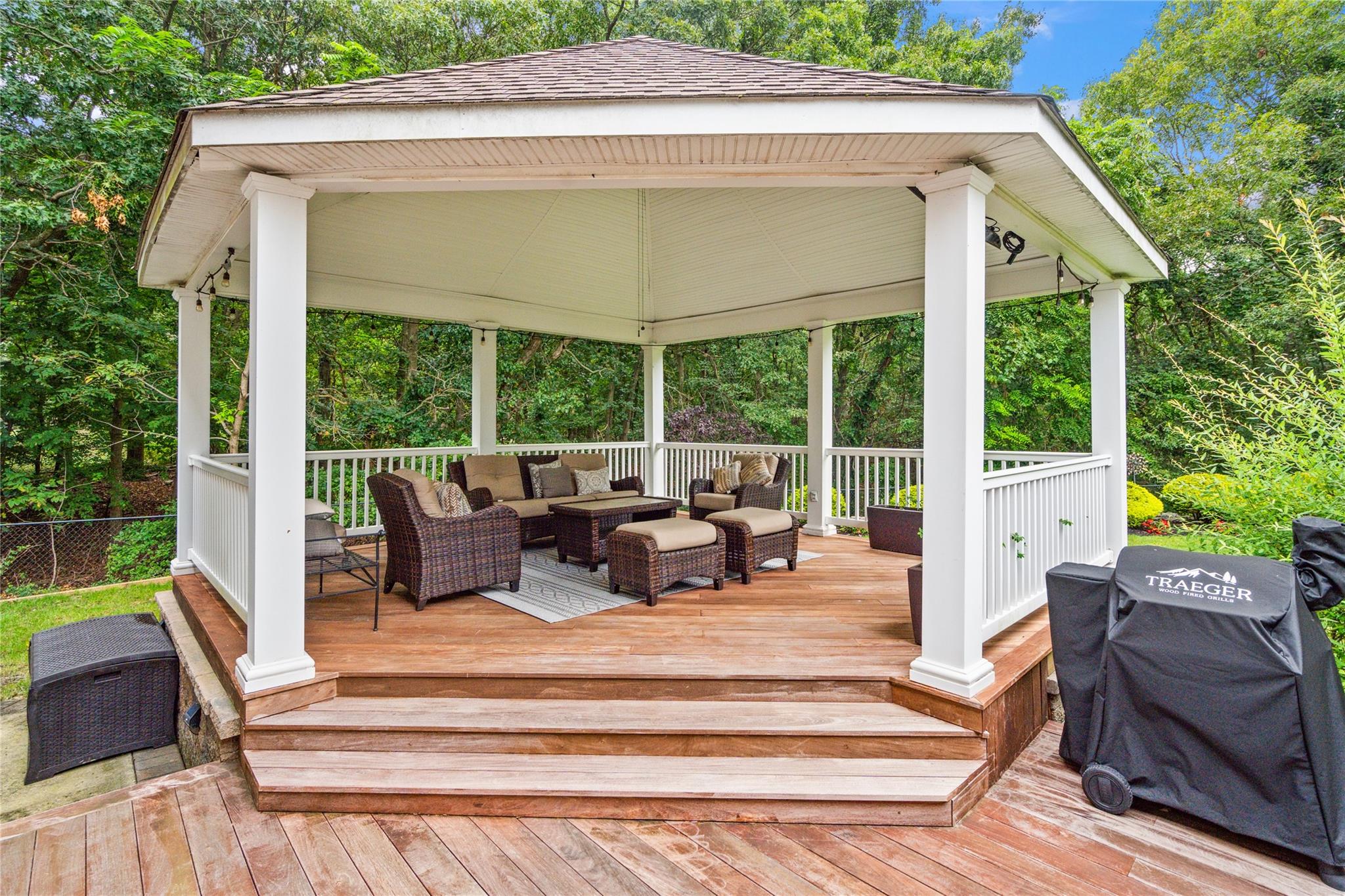 20 Annandale Road, Commack, New York image 44