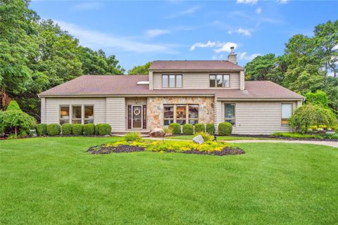 Photo of 20 Annandale Road, Commack, NY 11725 (MLS # 858497)