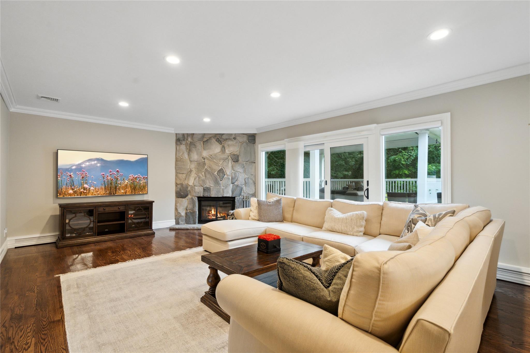 20 Annandale Road, Commack, New York image 11