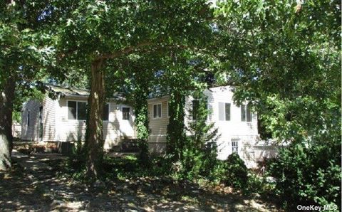 Homes For Sale - 70 Beech Street<br/> Lake Grove, NY 11755