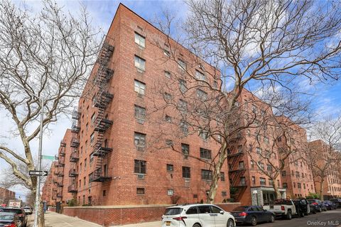 Photo of 99-11 60th Avenue #4E, Corona, NY 11368 (MLS # 975433)