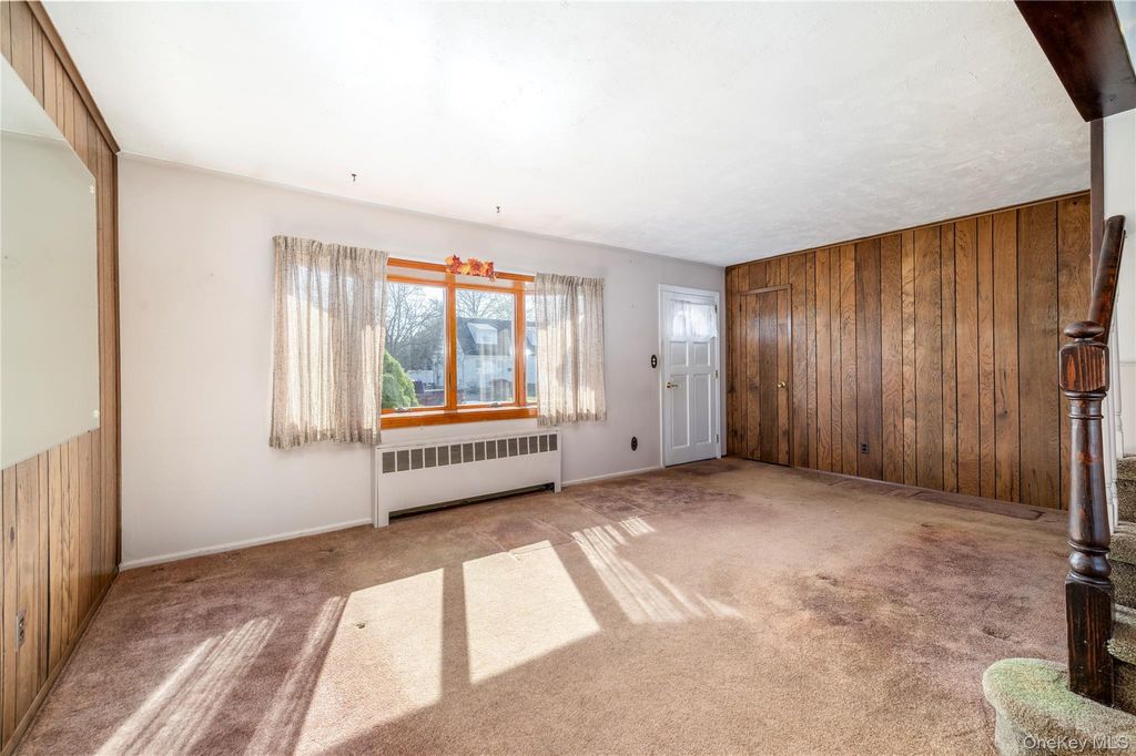 Photo of 22 Hitchcock Lane, Farmingdale, NY 11735 (MLS # 986053)