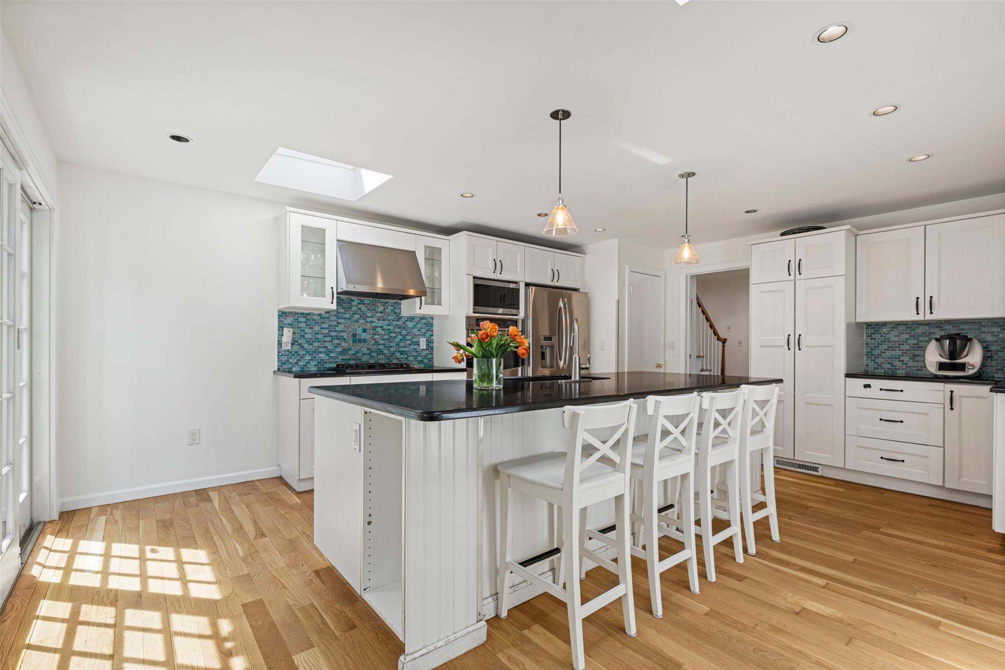 45 Shadow Lane, New Rochelle, New York image 13
