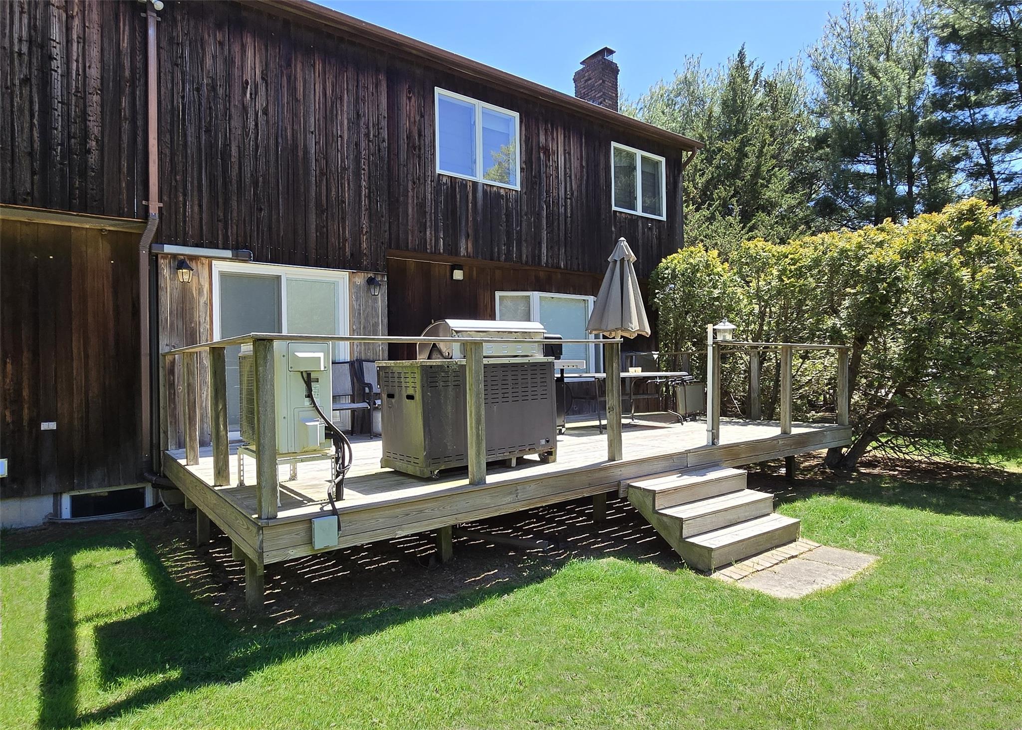 220 Bellport Avenue, Medford, New York image 22