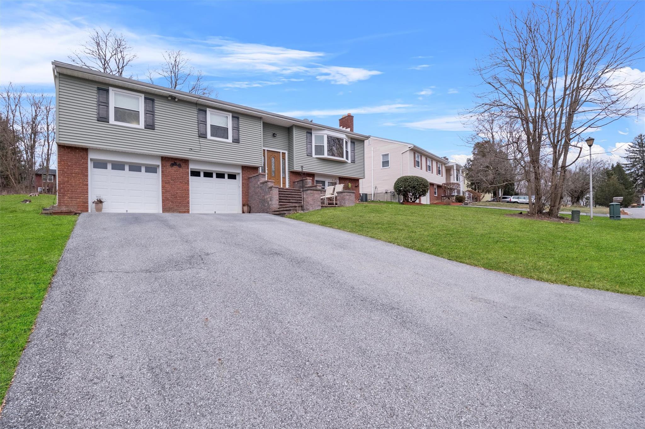 56 Carriage Hill Lane, Poughkeepsie, New York image 2