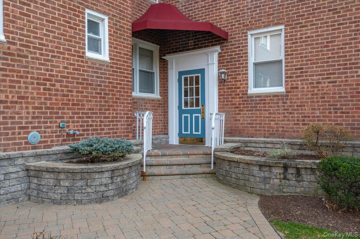 13 Bryant Crescent 2K