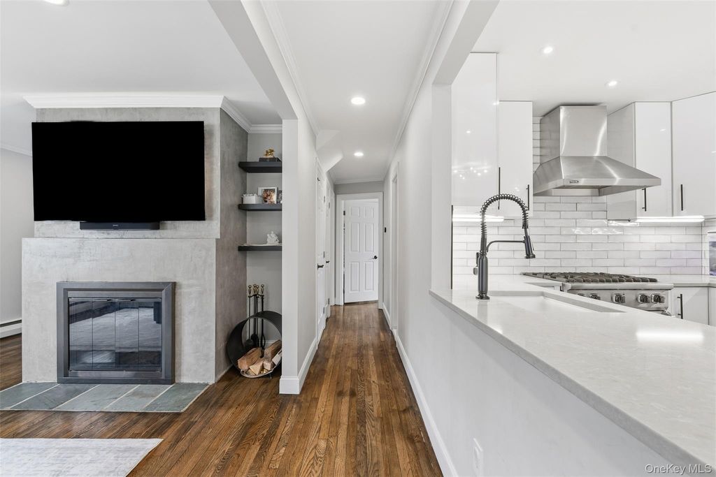 Photo of 20 Shelly Avenue, Hartsdale, NY 10530 (MLS # 958260)