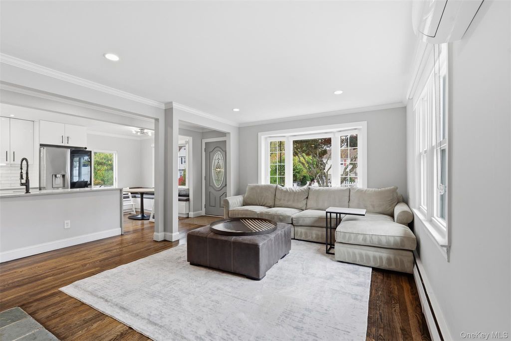 Photo of 20 Shelly Avenue, Hartsdale, NY 10530 (MLS # 958260)