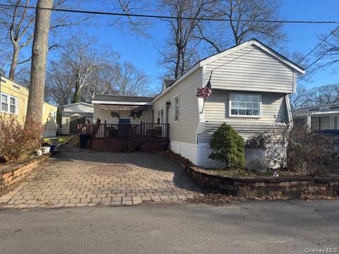 658 Sound Avenue Unit F6, Calverton, NY 11933 - MLS#: 941271
