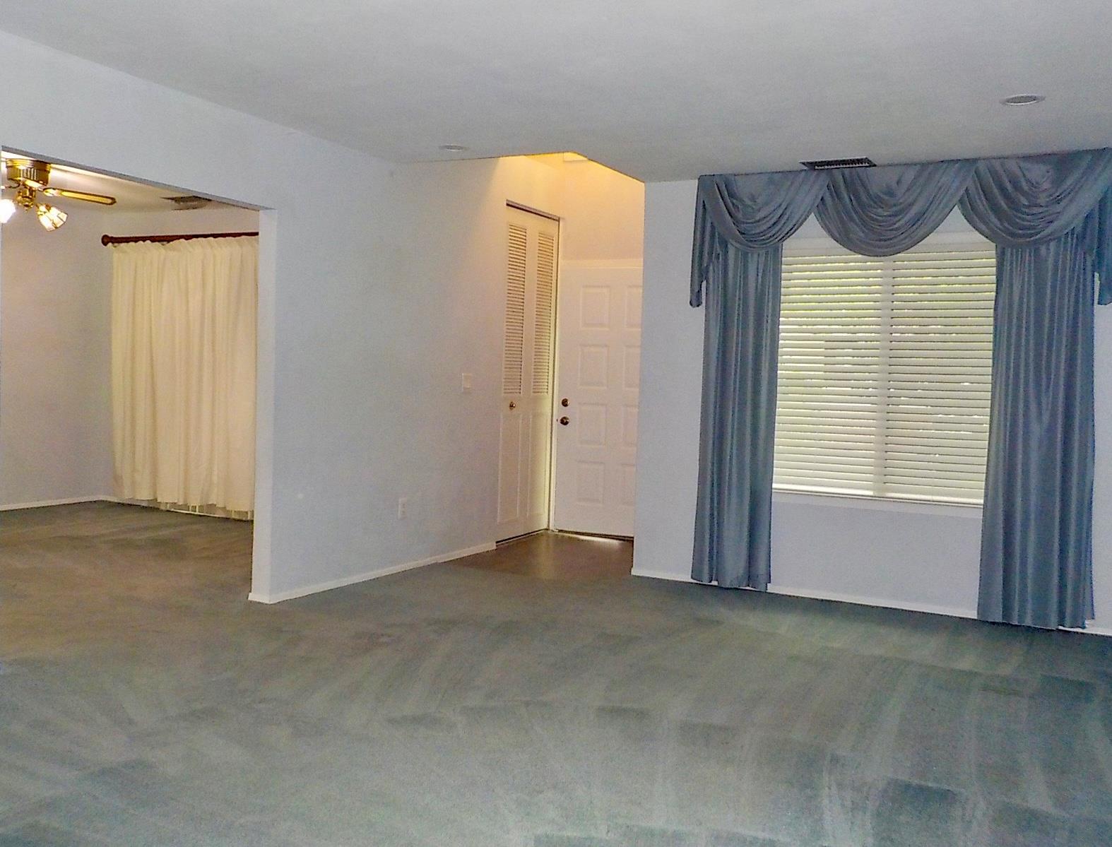 808 Woodland Court, Coram, New York image 5