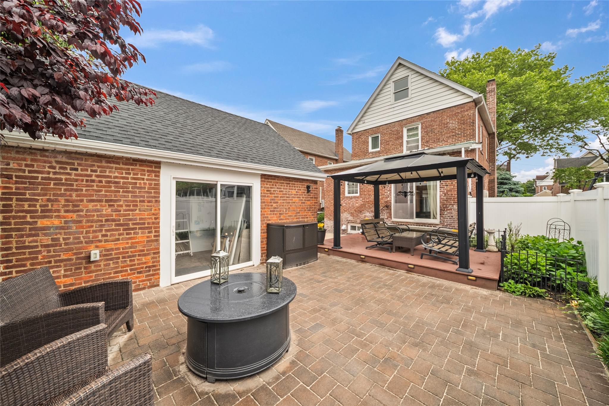 589 Liberty Avenue, Williston Park, New York image 23