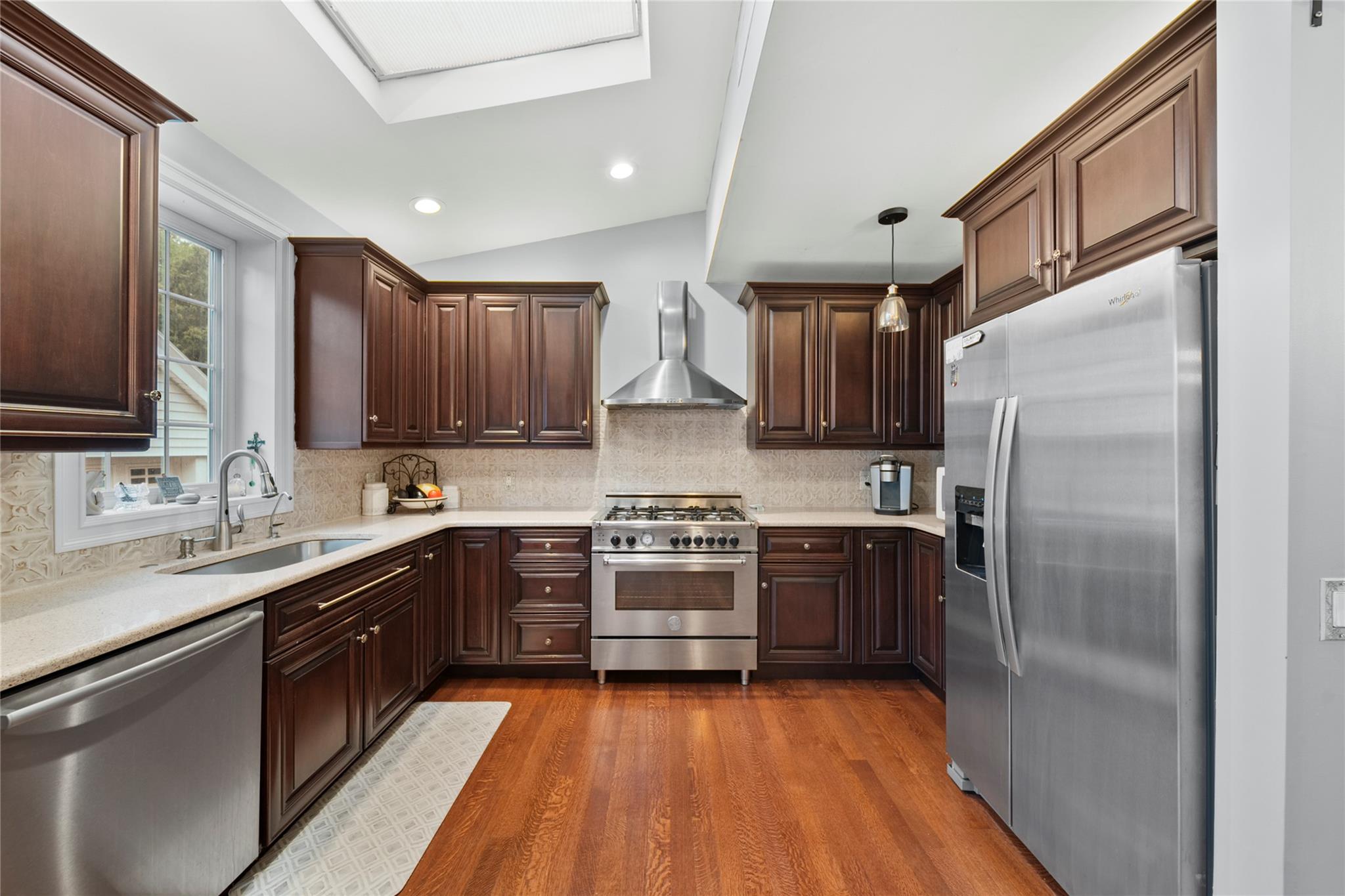 589 Liberty Avenue, Williston Park, New York image 10