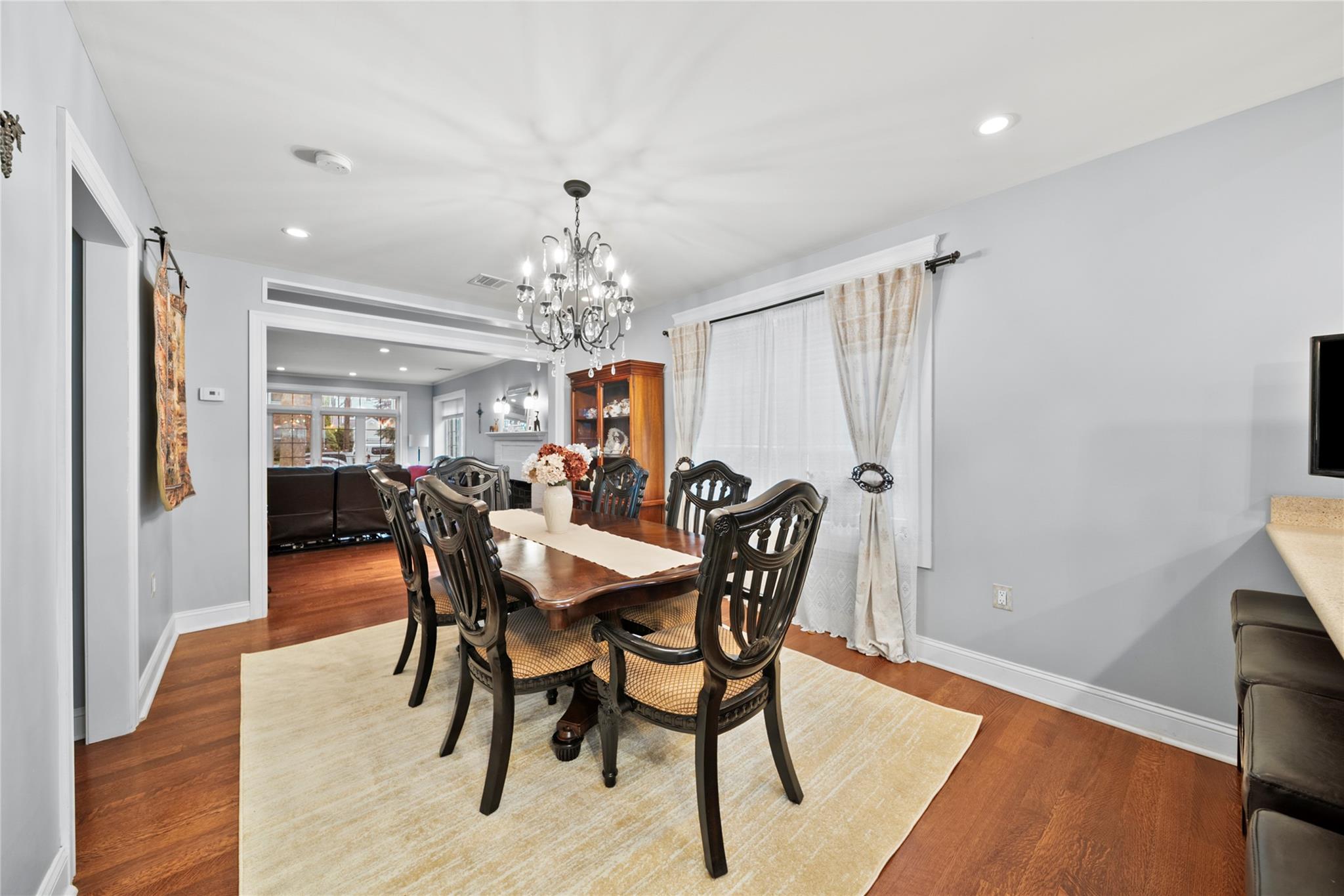 589 Liberty Avenue, Williston Park, New York image 7