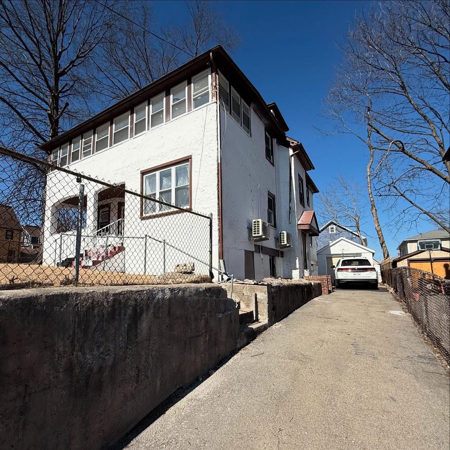 133 Lincoln Avenue