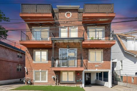 Homes For Sale - 40-38 194th Street #1A<br/> Bayside, NY 11358