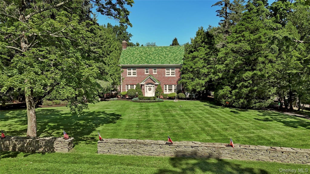 Photo of 20 Demarest Avenue, West Nyack, NY 10994 (MLS # 1044663)