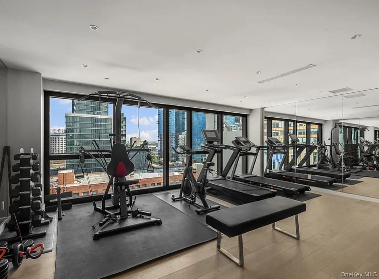 4262 Hunter Street 10A