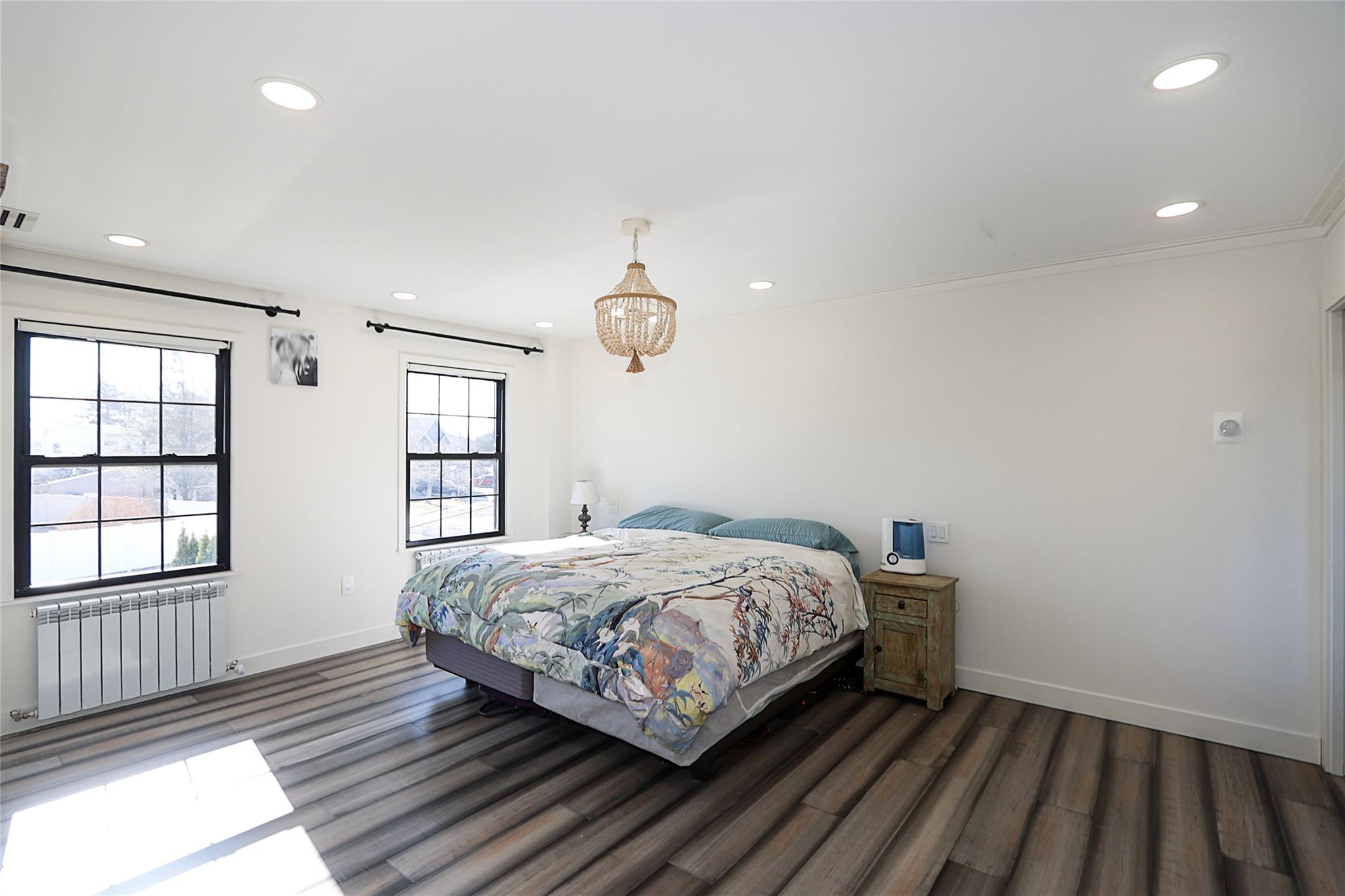 8 Family Lane, Levittown, New York image 20