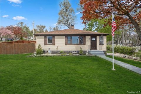 532 Shore Drive New Windsor NY 12553