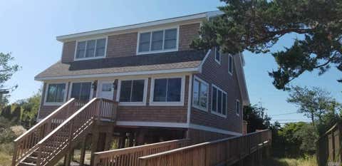 Homes For Rent - 7 Crescent Walk<br/> Seaview, NY 11770