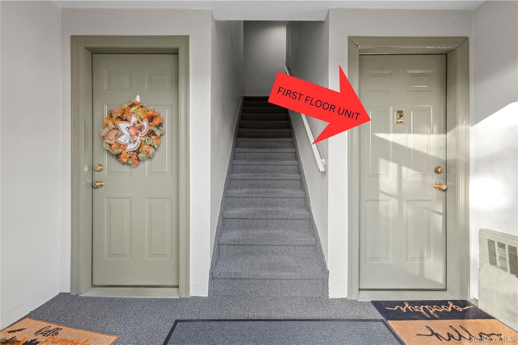 Photo of 51 Edmunton Drive #F17, North Babylon, NY 11704 (MLS # 943265)