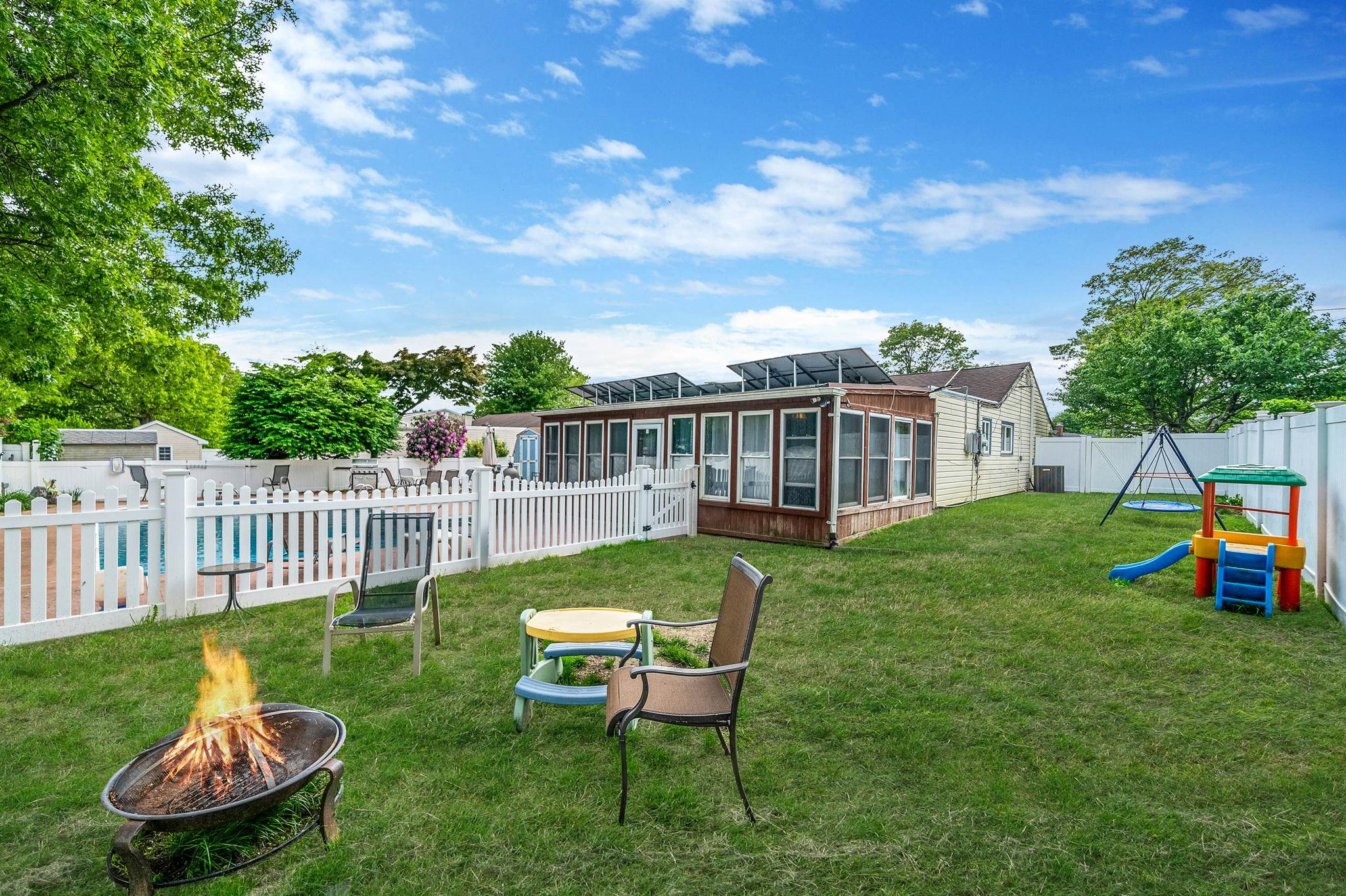 25 Biscayne Drive, Selden, New York image 7