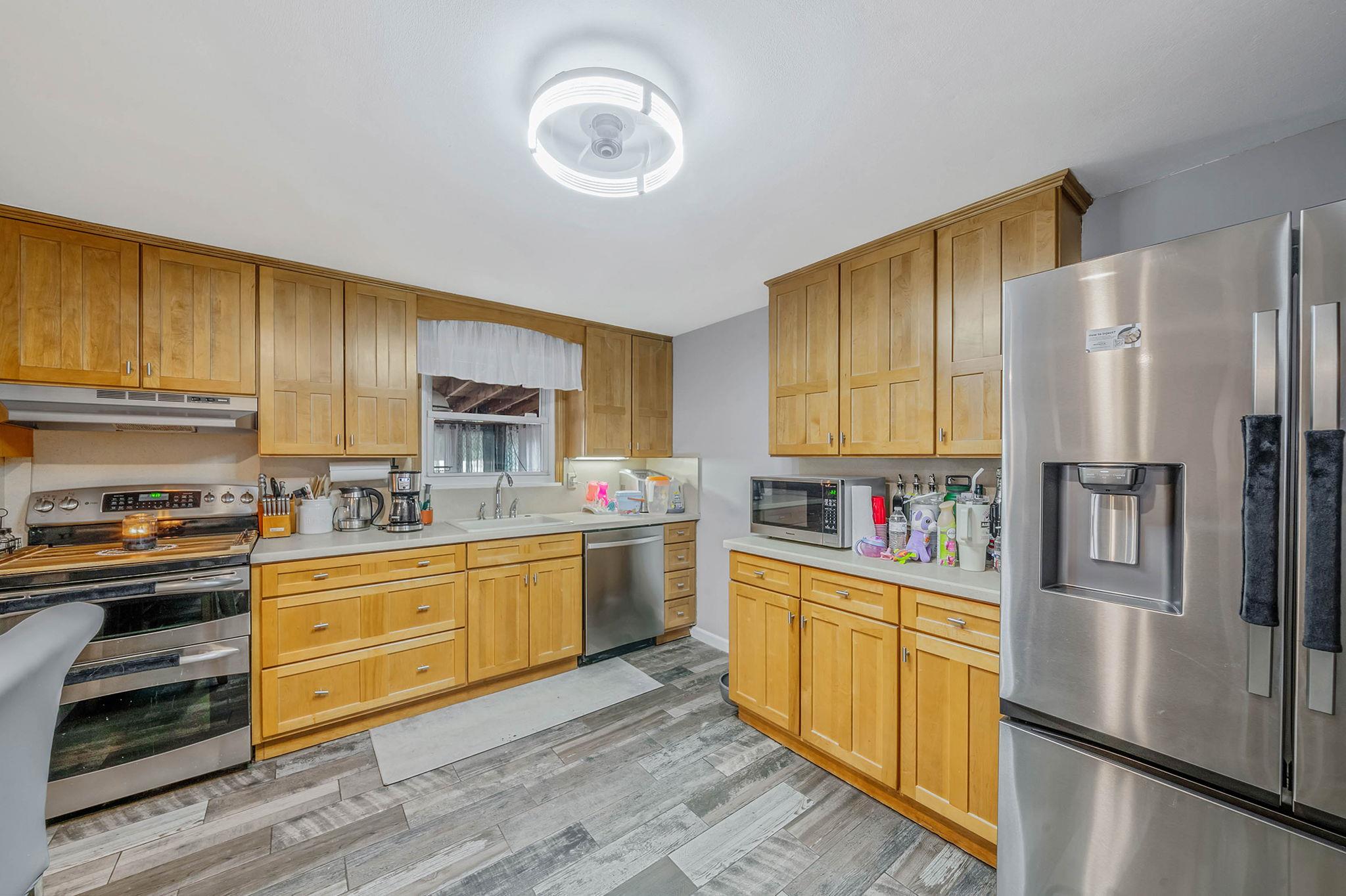 25 Biscayne Drive, Selden, New York image 14