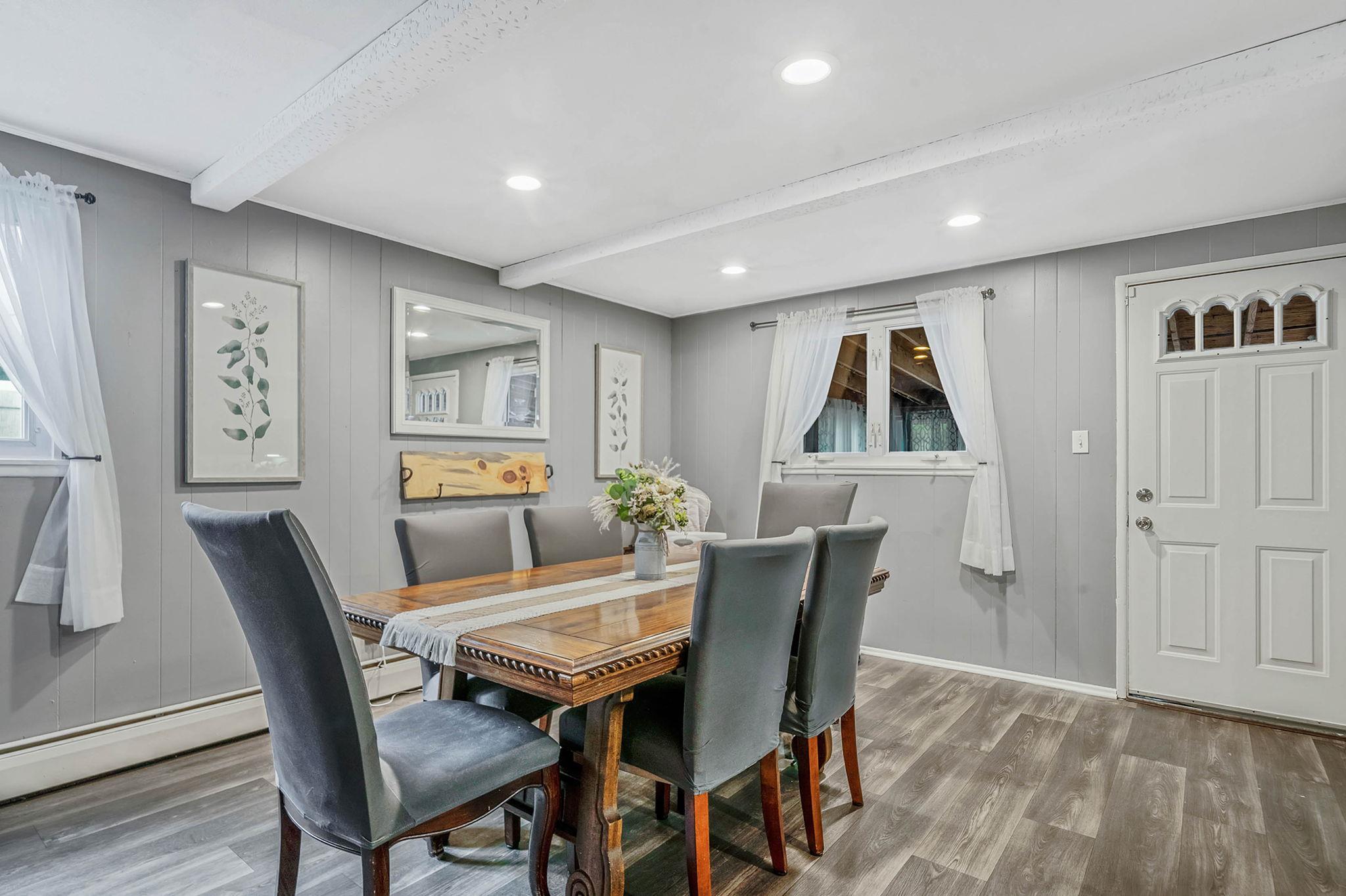25 Biscayne Drive, Selden, New York image 9