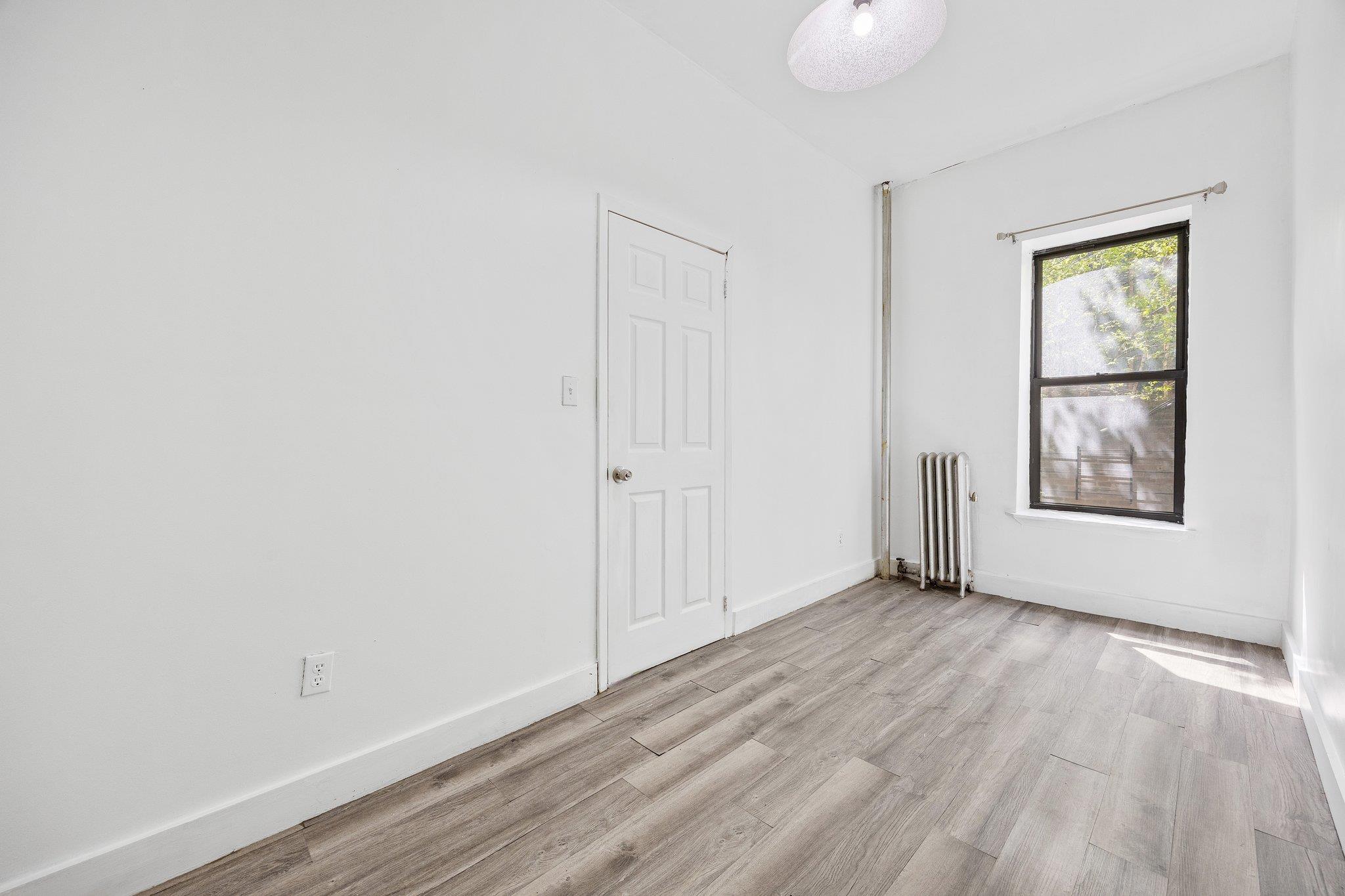 72 Richardson Street 4