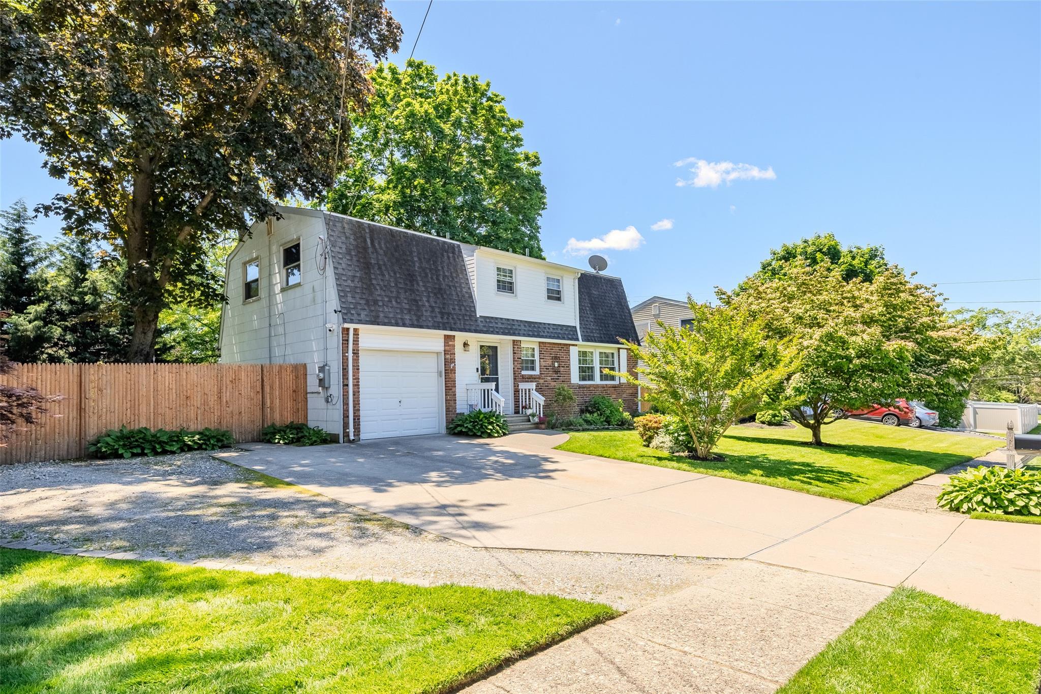 58 Hooper Street, Port Jefferson Station, New York image 2