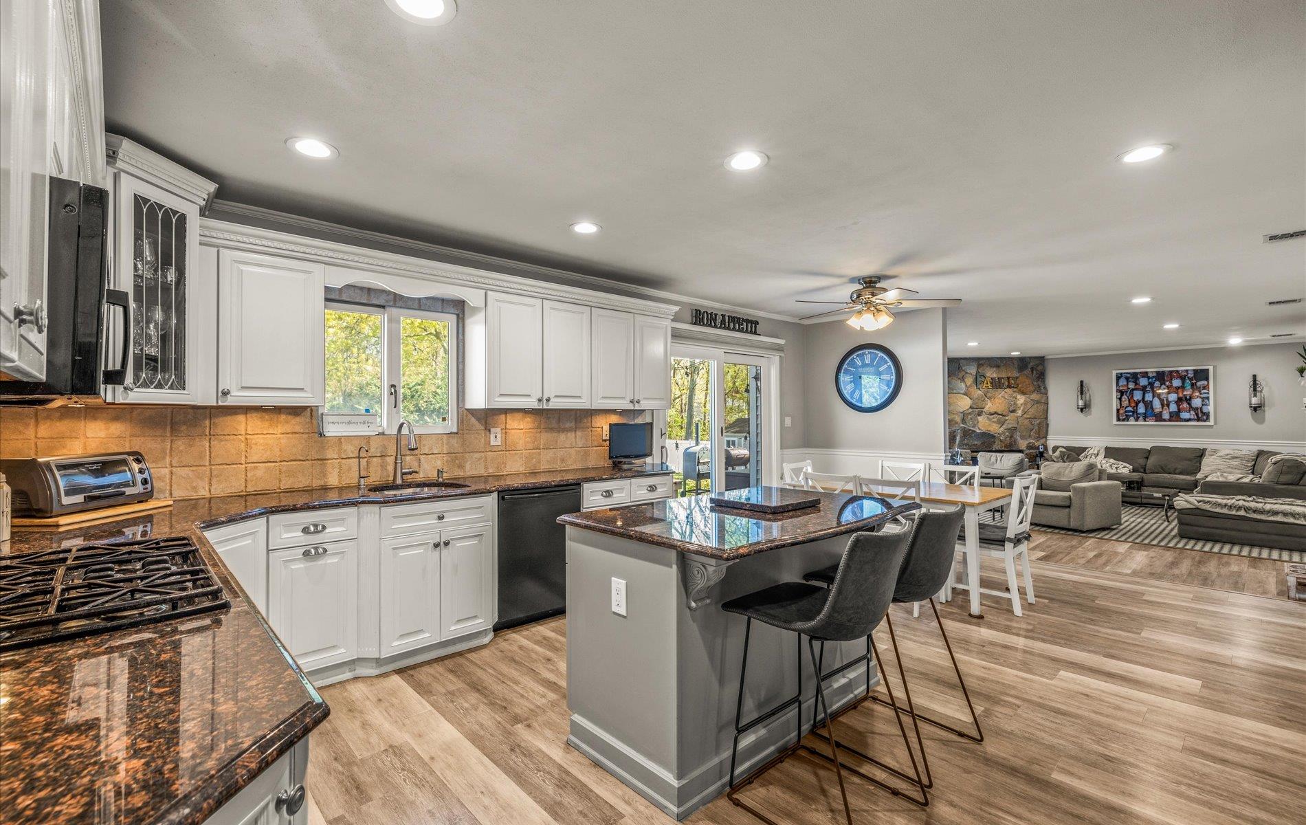 17 Riesling Court, Commack, New York image 14