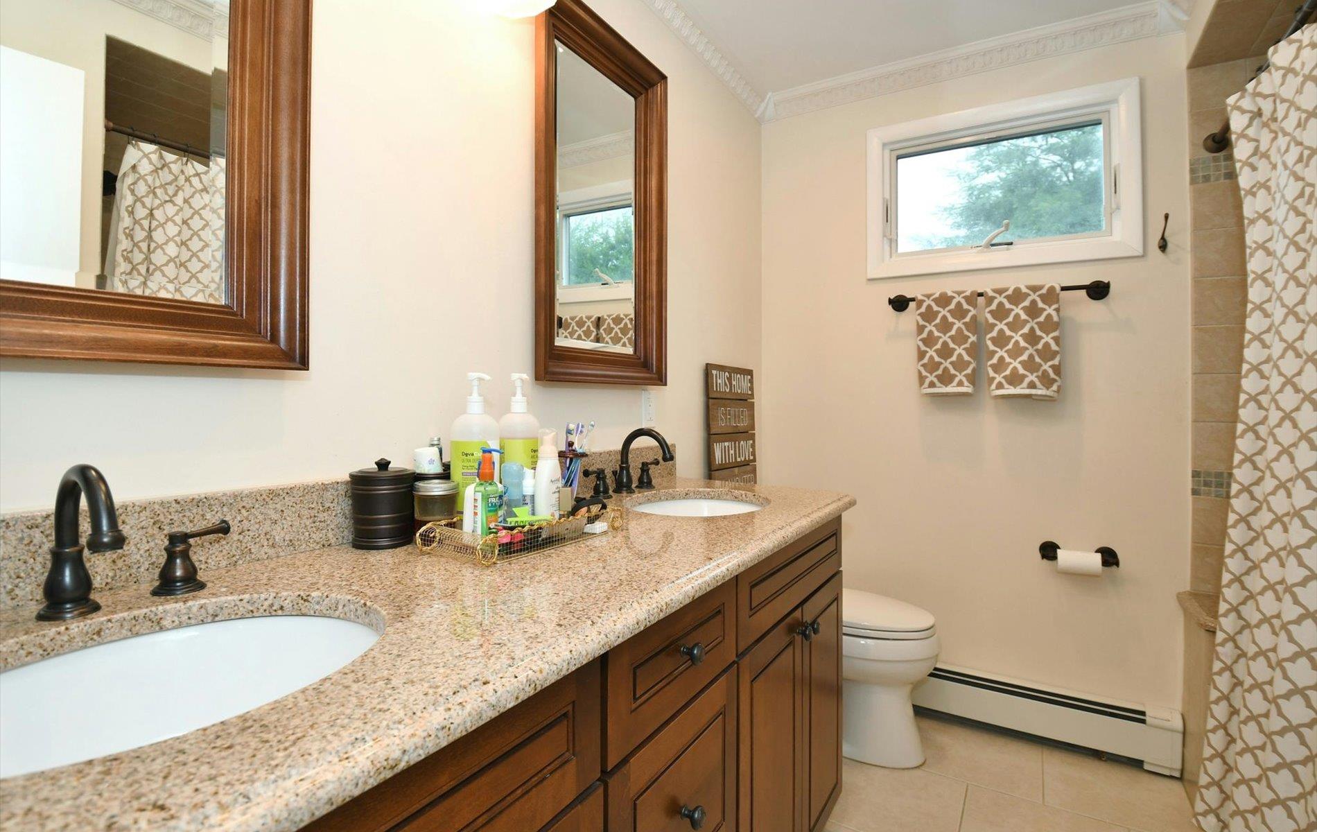 17 Riesling Court, Commack, New York image 29
