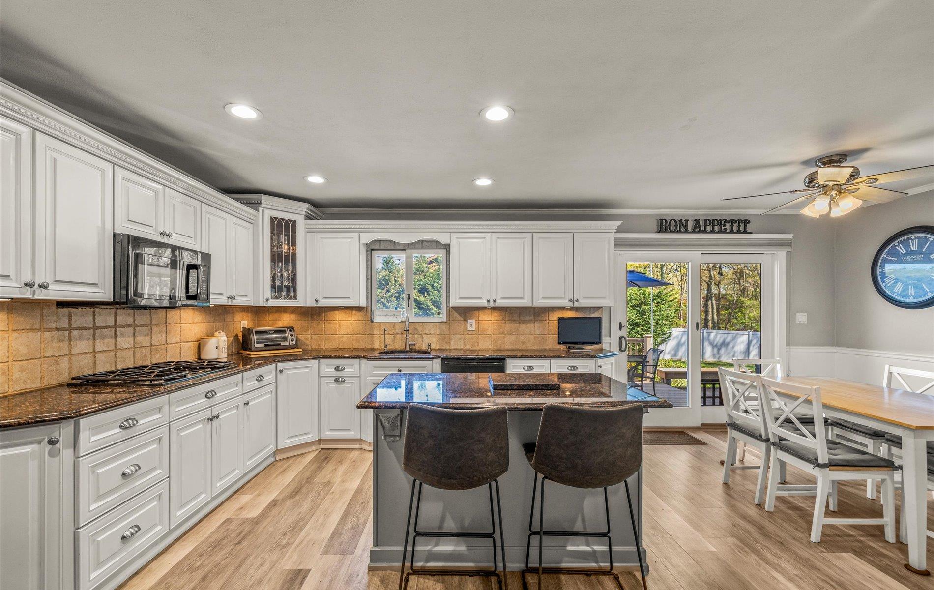 17 Riesling Court, Commack, New York image 13