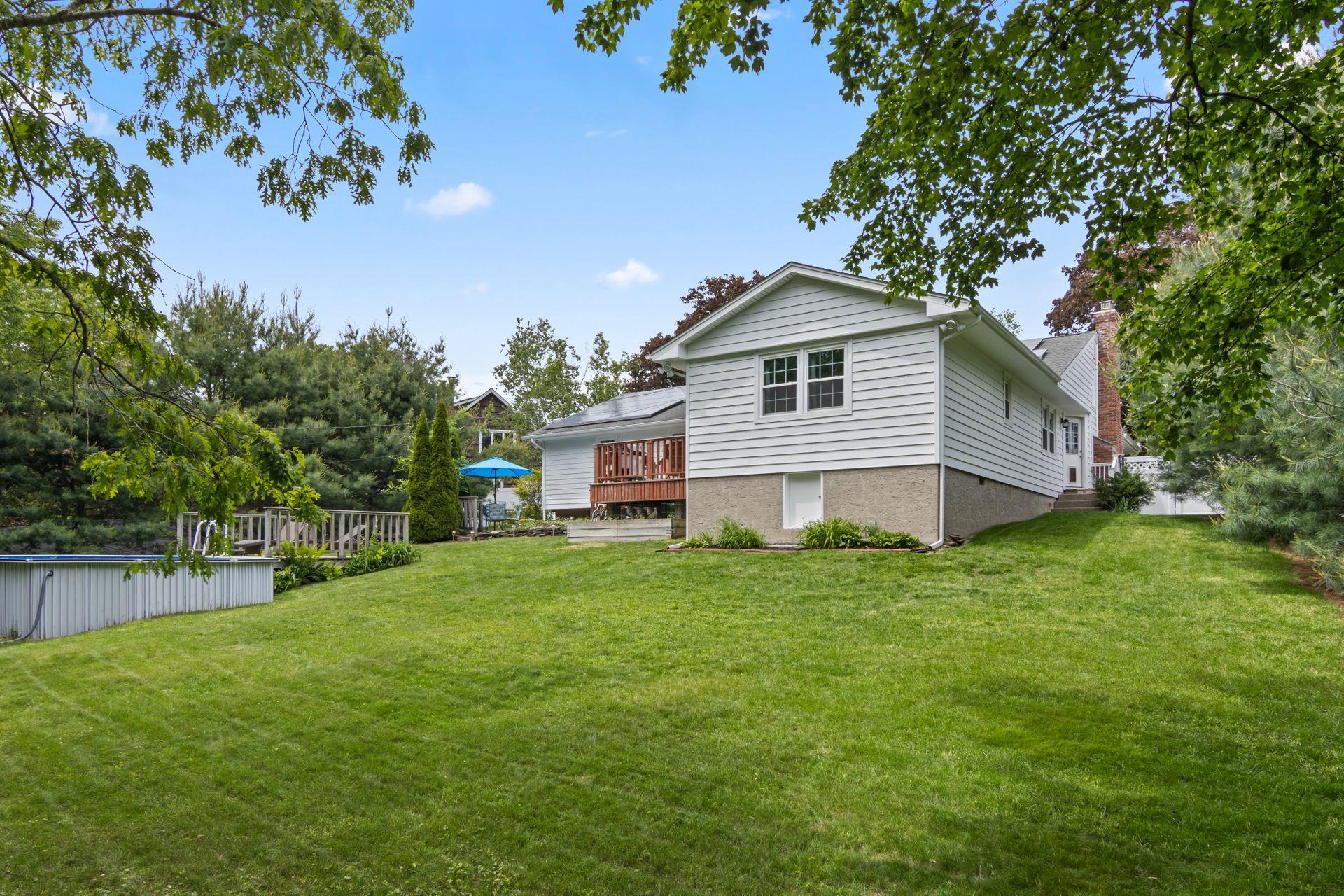 18 Chivalry Lane, Nesconset, New York image 27