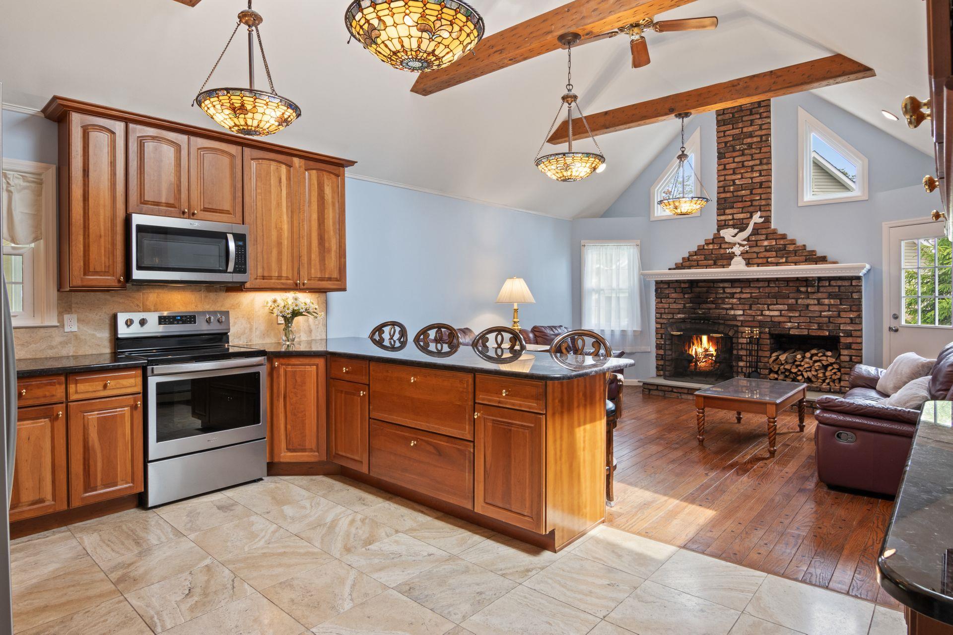 18 Chivalry Lane, Nesconset, New York image 6