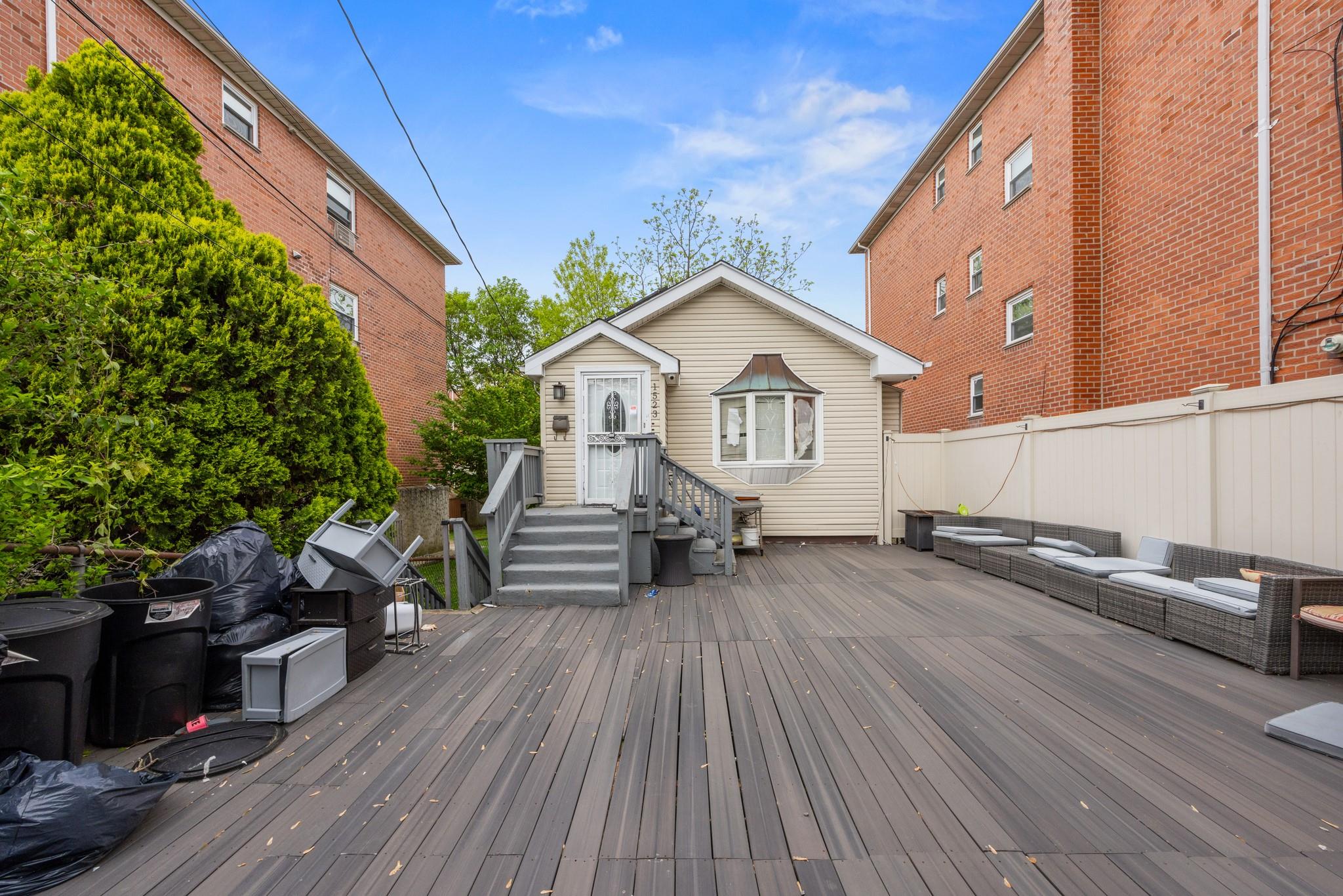 1523 Bayview Avenue, Bronx, New York image 8