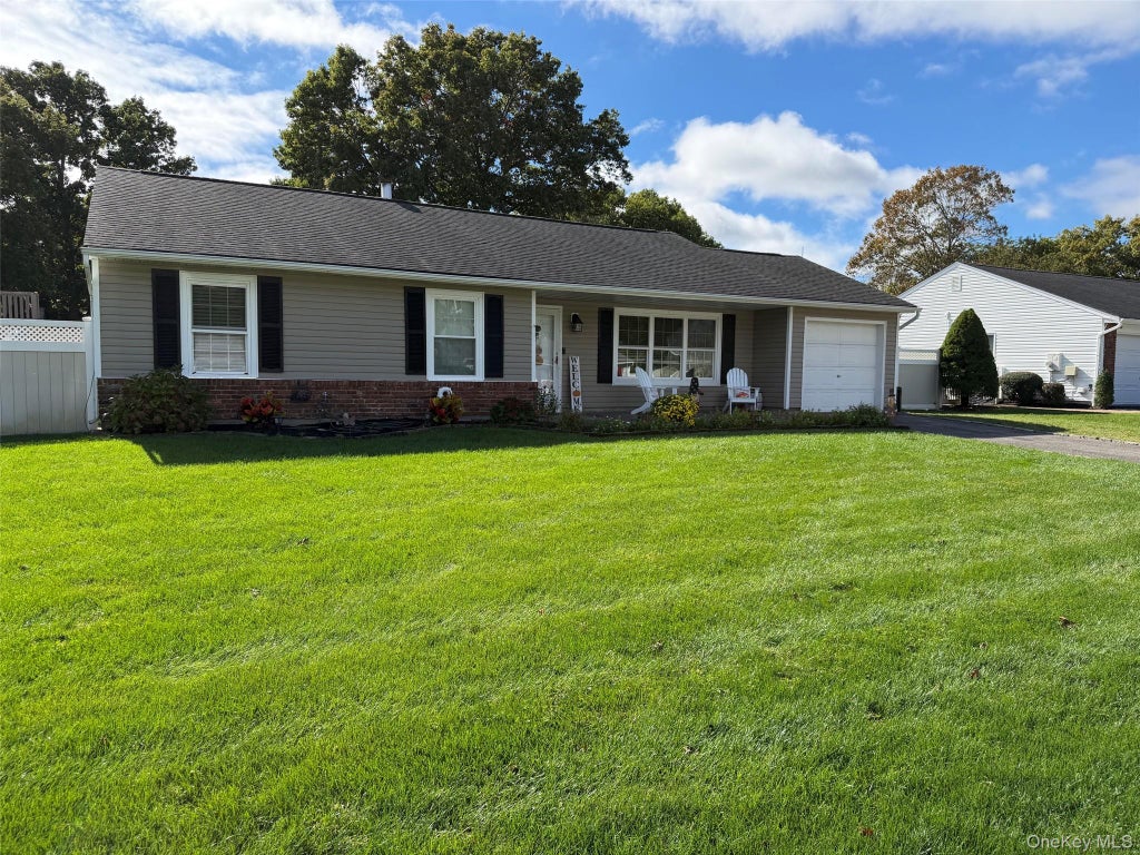 Photo of 30 Inverness Road, Holbrook, NY 11741 (MLS # 1056864)