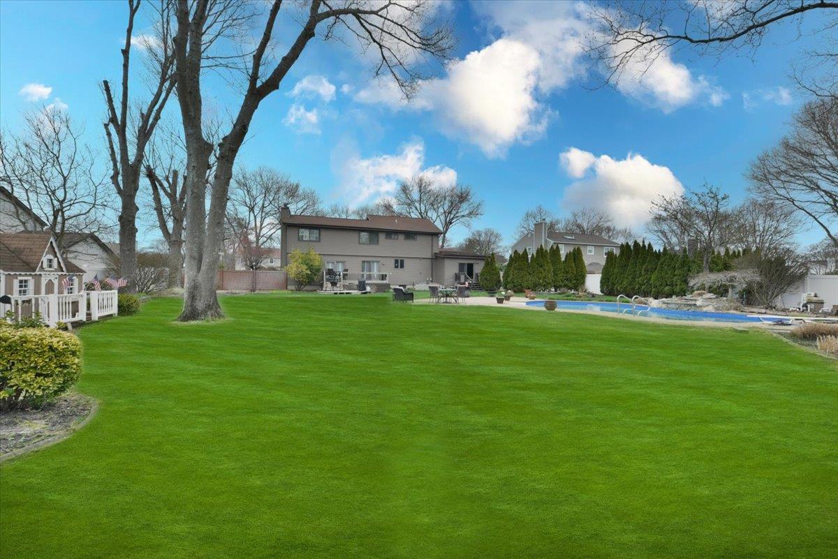 14 Bishop Lane, Holbrook, New York image 41