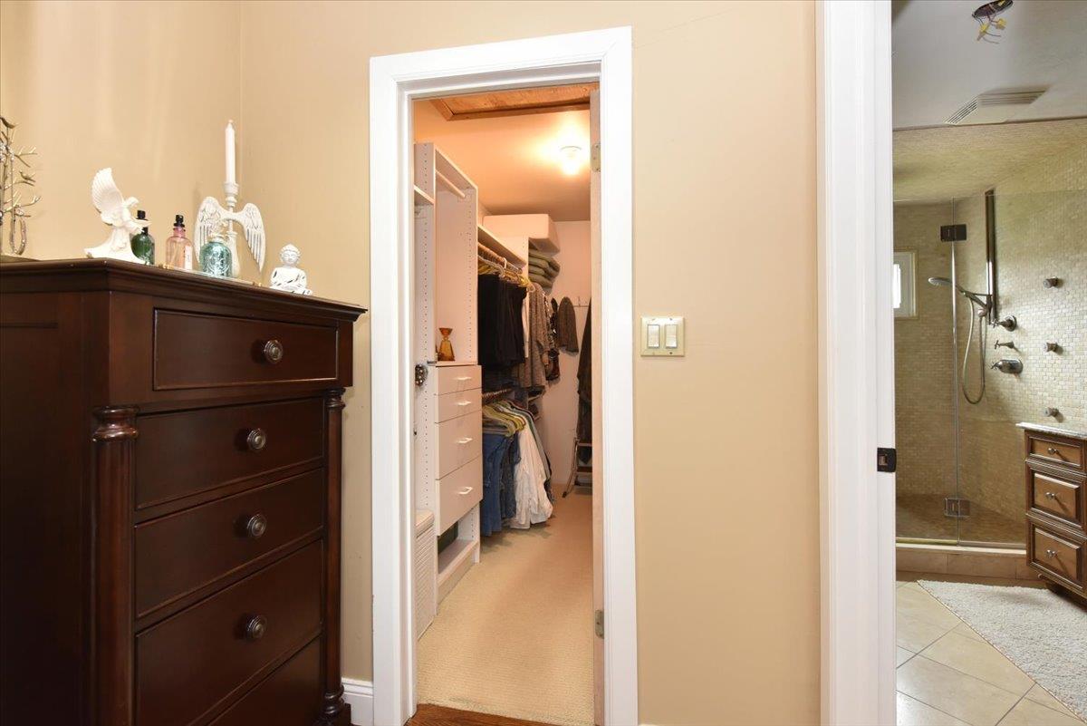 14 Bishop Lane, Holbrook, New York image 30