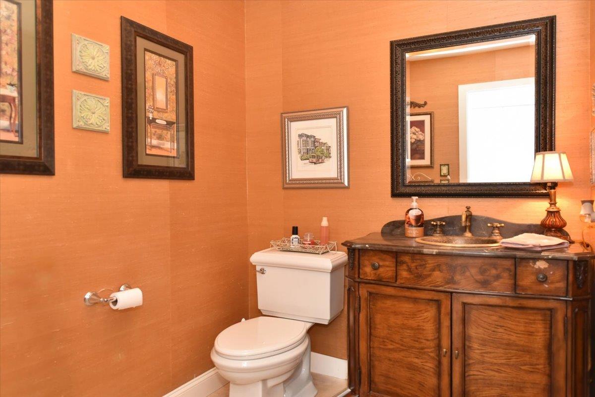 14 Bishop Lane, Holbrook, New York image 22