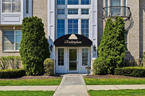 Photo of 923 Roosevelt Way, Westbury, NY 11590 (MLS # 988657)