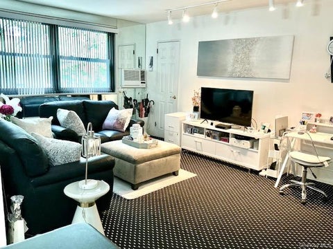 Homes For Sale - 5767 246th Upper Crescent #UPPER A2<br/> Douglaston, NY 11362