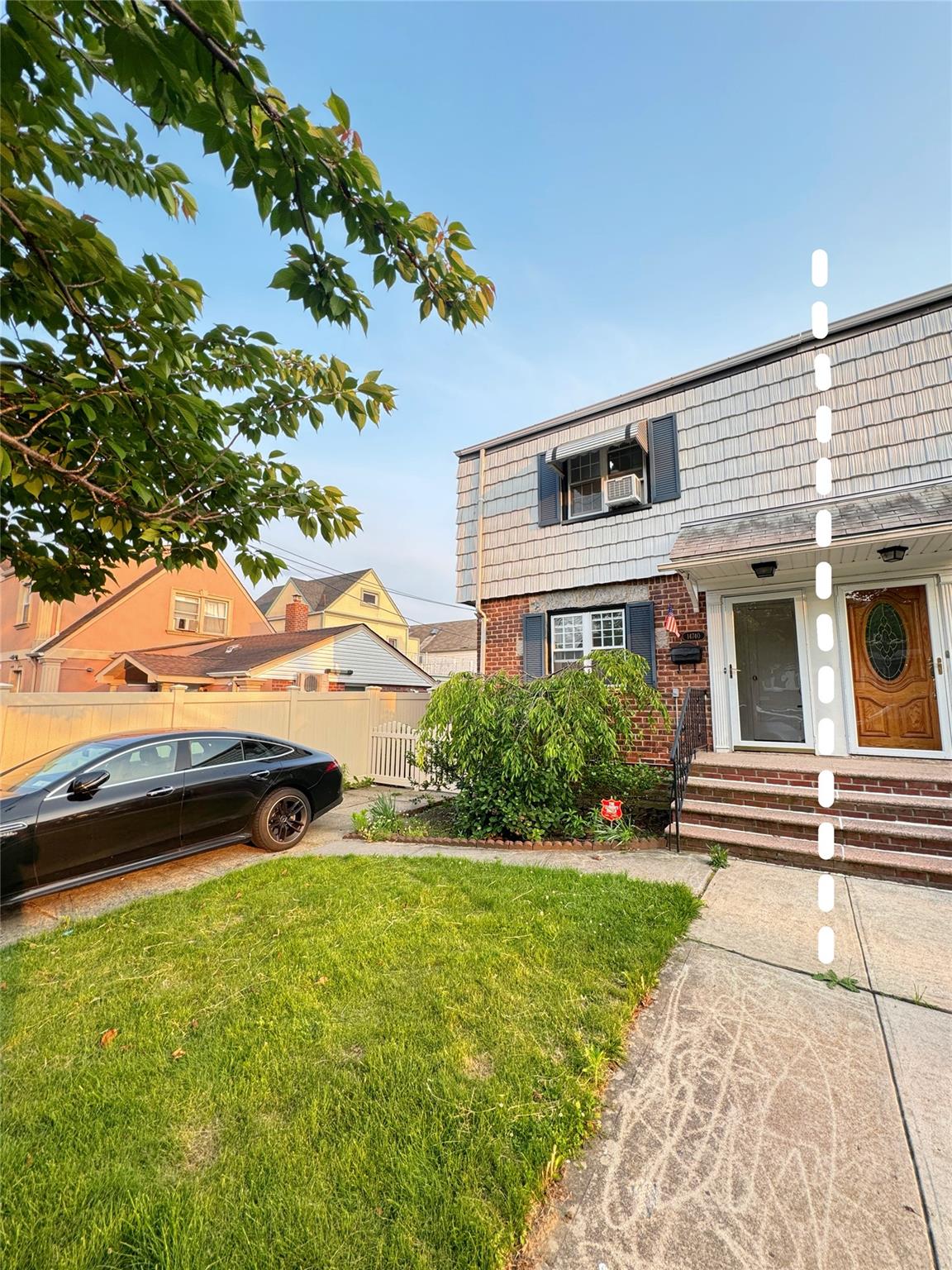 Rental Property at 20th Road, Whitestone, Queens, NY - Bedrooms: 3 
Bathrooms: 2 
Rooms: 6  - $3,500 MO.
