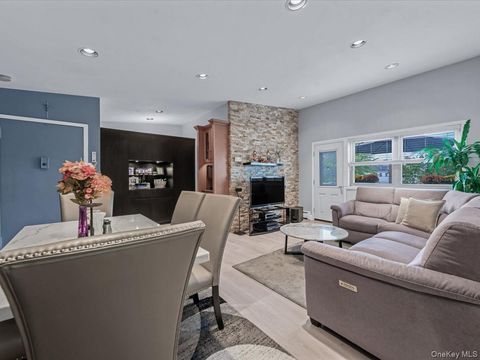 4 Rose Street Unit 6 -2A, Oceanside, NY 11572 - MLS#: 918708