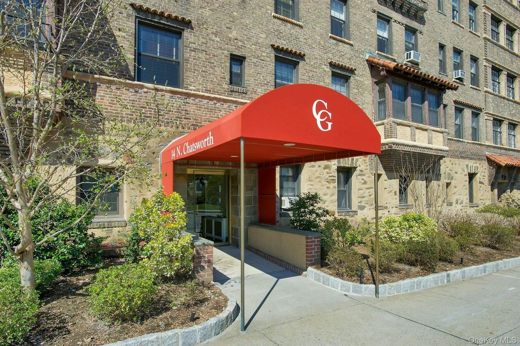 Photo of 14 N Chatsworth Avenue #6C, Larchmont, NY 10538 (MLS # 981135)