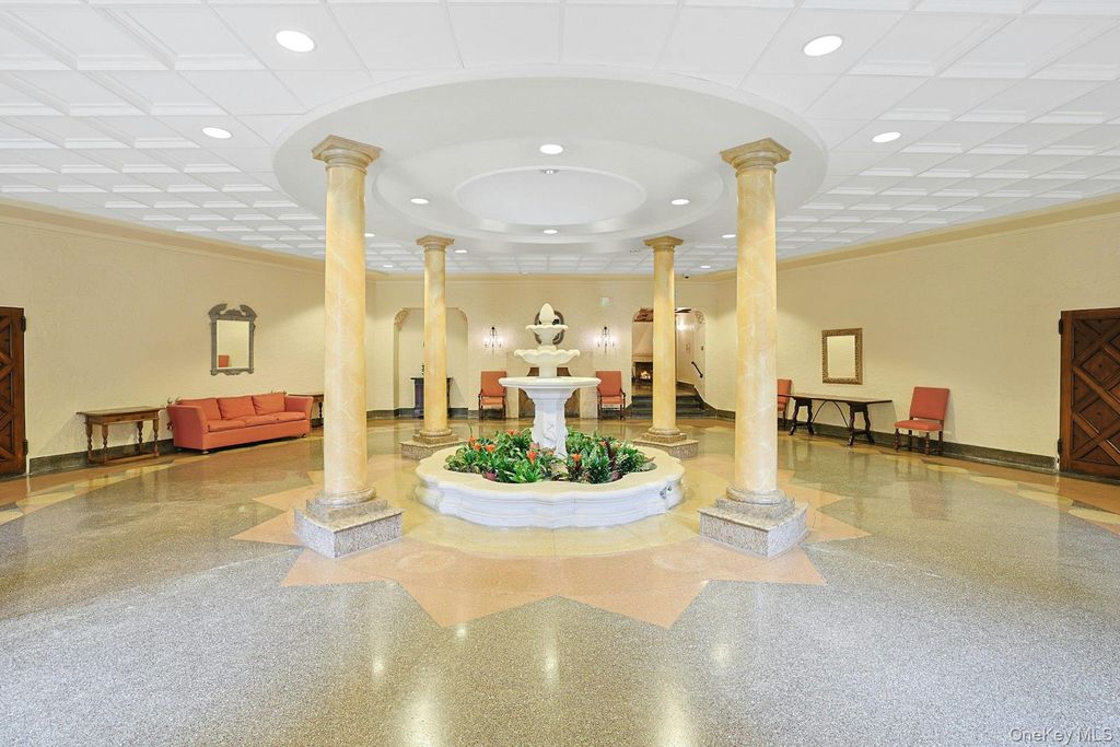 Photo of 14 N Chatsworth Avenue #6C, Larchmont, NY 10538 (MLS # 981135)