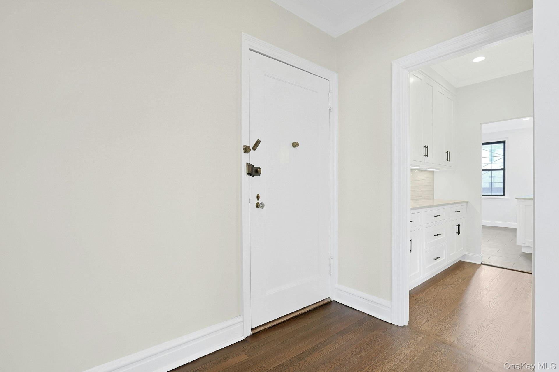 14 N Chatsworth Avenue 6C