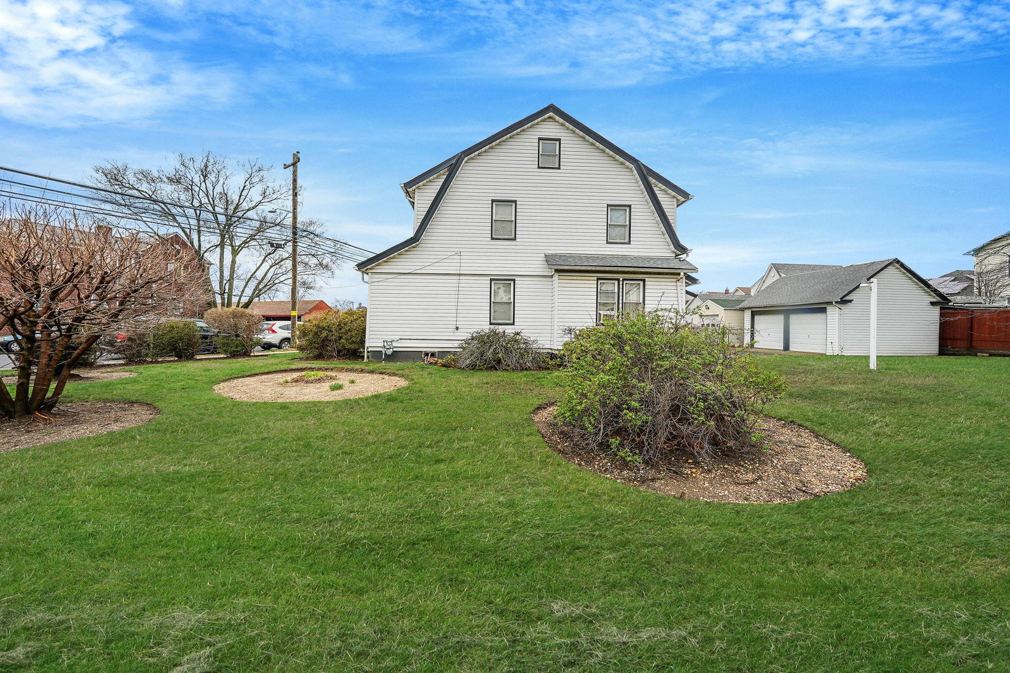 70 Bennett Avenue, Hempstead, New York image 10