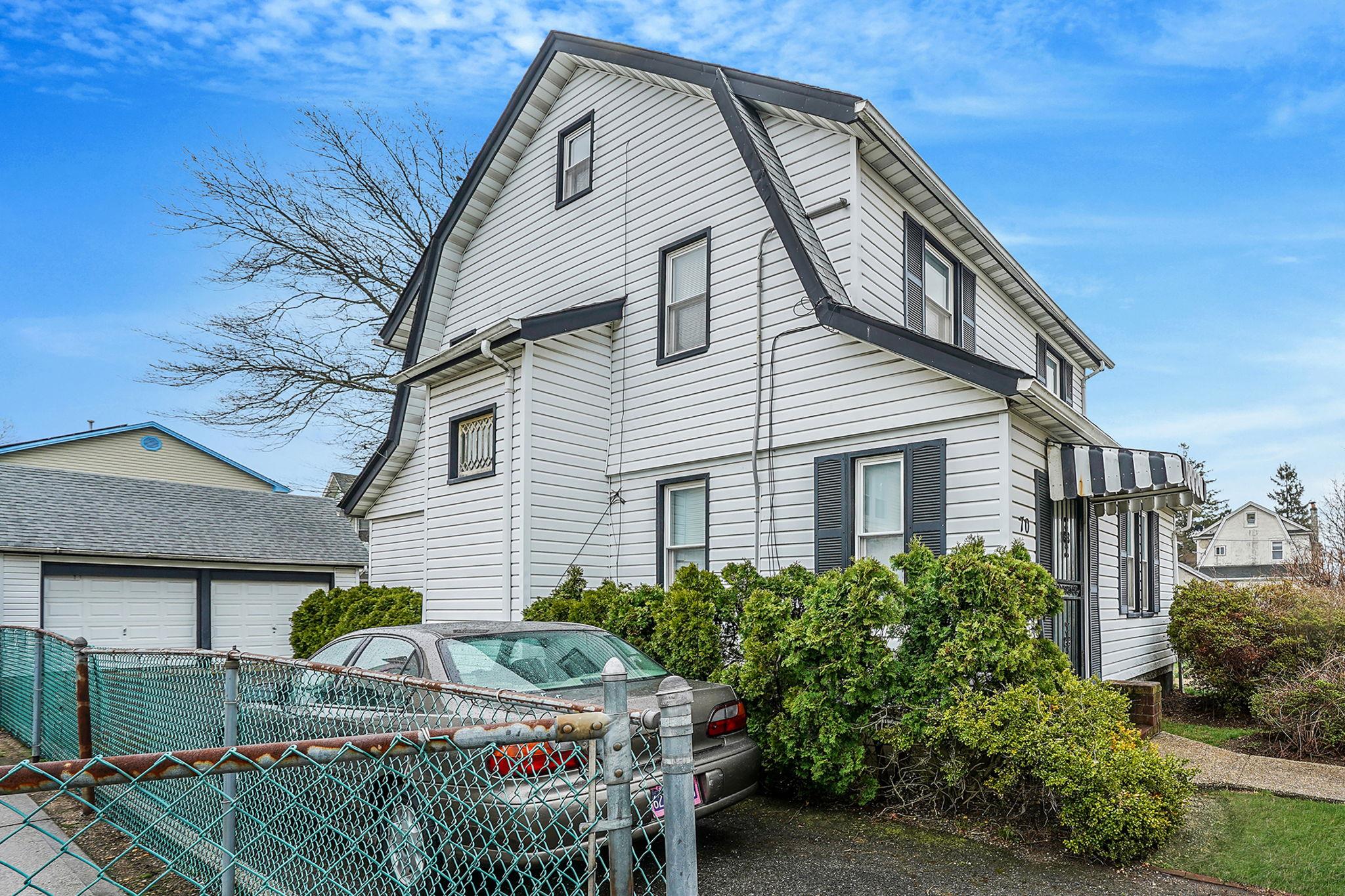 70 Bennett Avenue, Hempstead, New York image 2